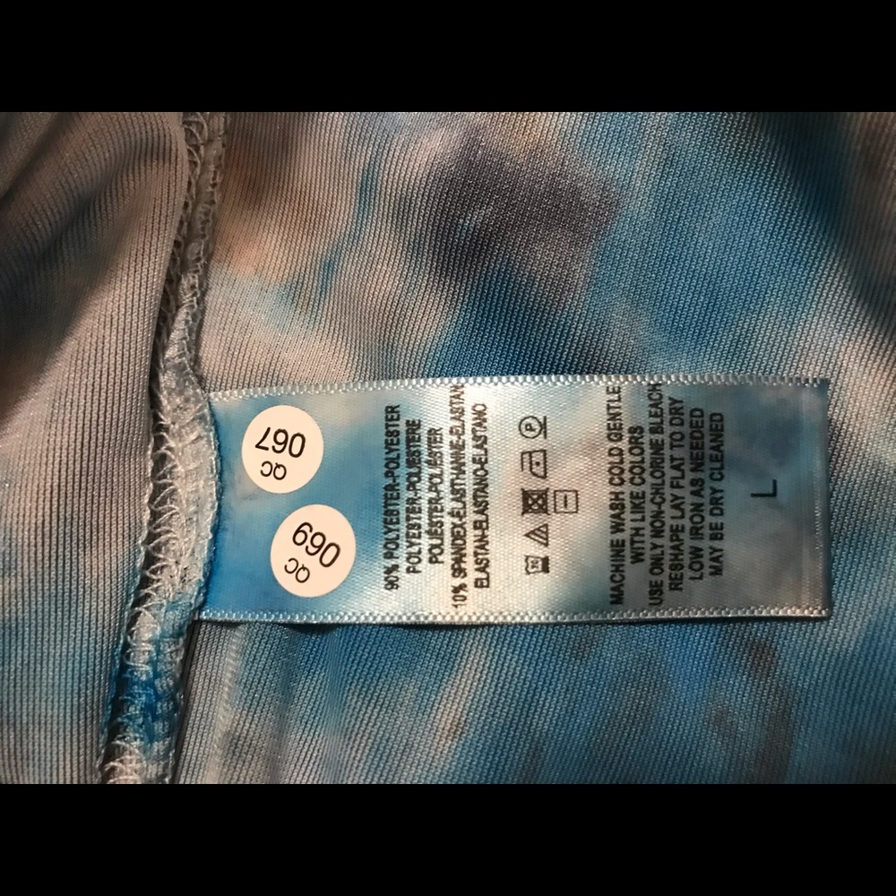 NWOT Free People Velvet Blue Tyedye Cropped Tee - Picture 4 of 4